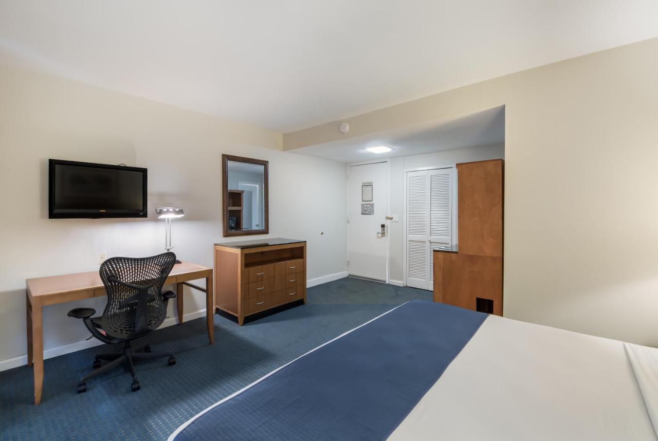 Americas Best Value Inn-Painted Post Buitenkant foto